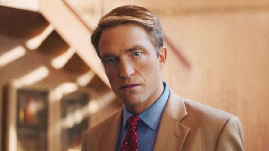 Robert Pattinson as To Catch a Predator host Chris 